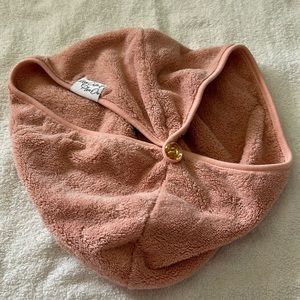 NWOT Hair Drying Wrap. Light Pink/peach color.